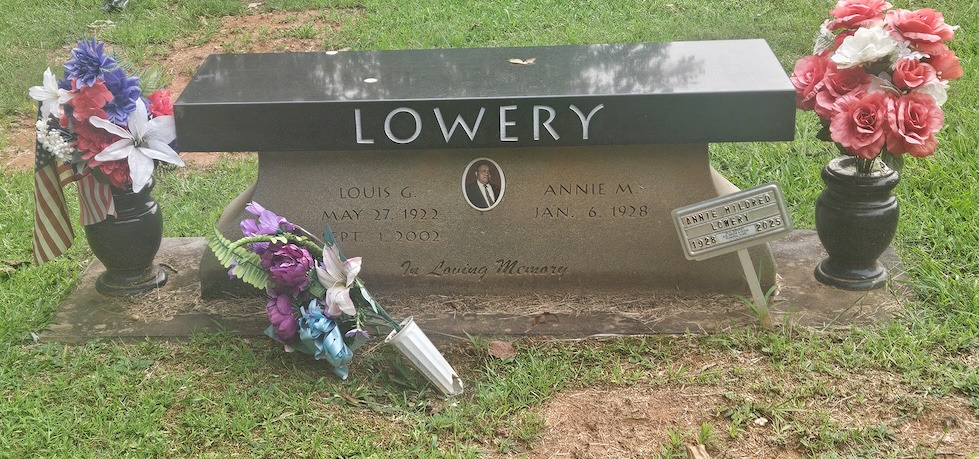 Memorial bench of Louis G. and Annie M. Lowery